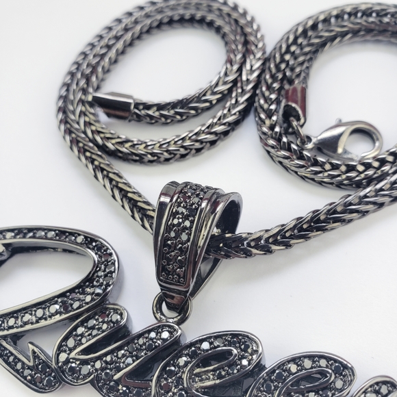 King Ice, "Queen" Designer Streetwear Pendent Black Onyx Round Chain, 20" Long - Picture 8 of 15